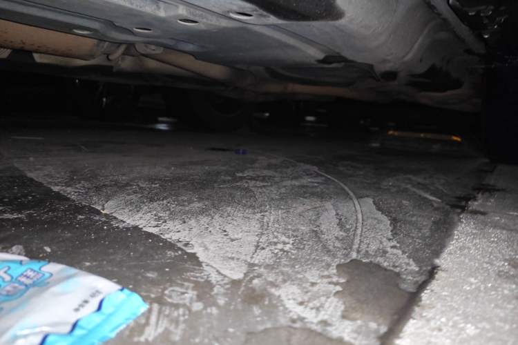 Used Mercedes-Benz M-Class 2014 ML 320 4MATIC Chassis Front Left