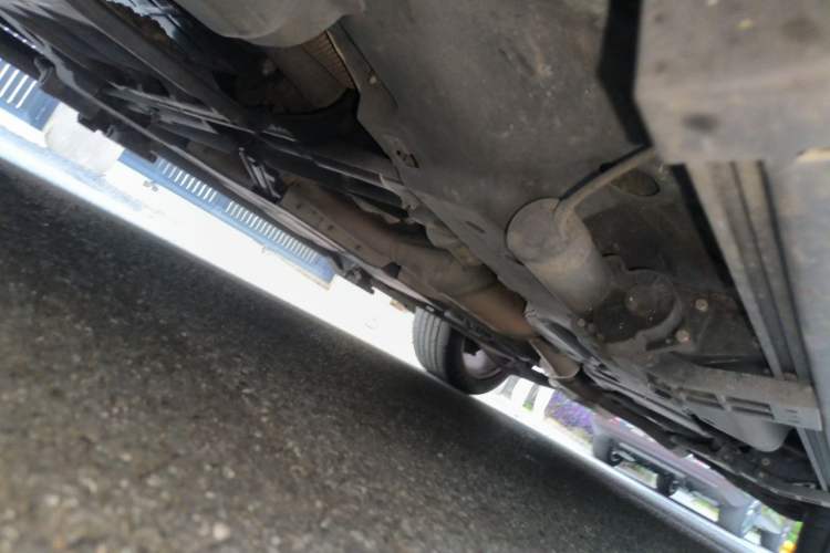 Used Mercedes-Benz M-Class 2014 ML 320 4MATIC Chassis Front Left