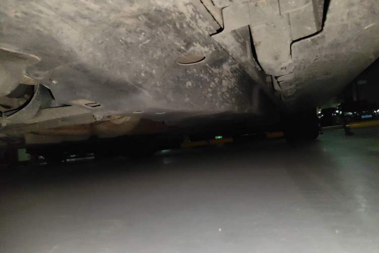 Used Mercedes-Benz M-Class 2014 ML 400 4MATIC Dynamic Model Chassis Front Left