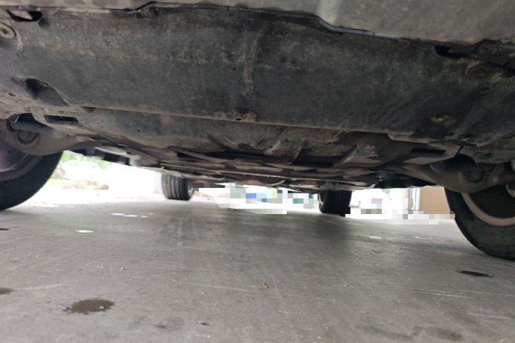 Used Mercedes-Benz M-Class 2014 ML 320 4MATIC Chassis Front