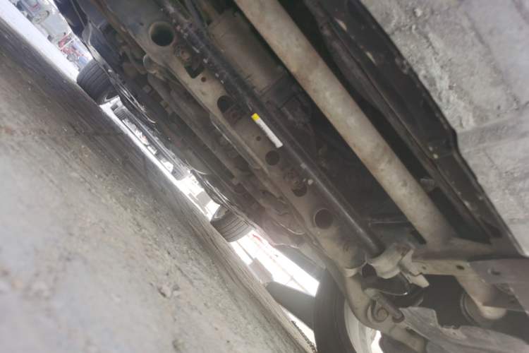 Used Mercedes-Benz M-Class 2014 ML 400 4MATIC Dynamic Model Chassis Front