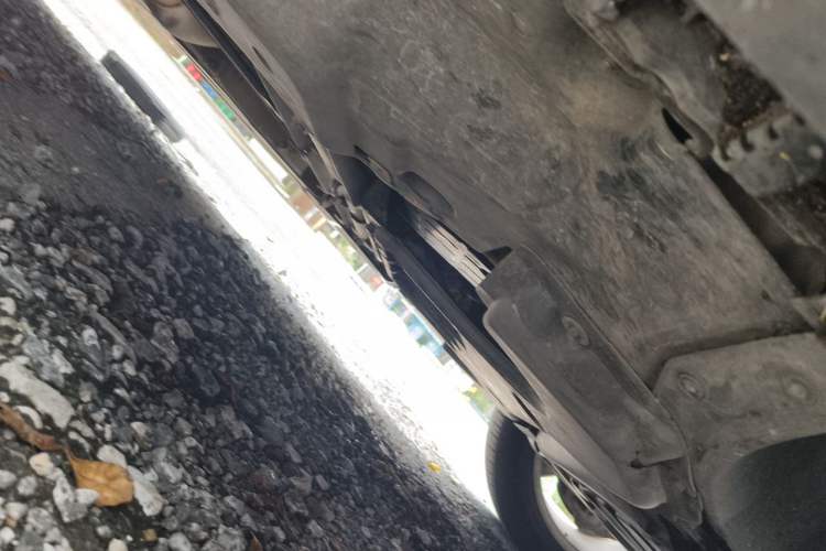 Used Mercedes-Benz M-Class 2014 ML 400 4MATIC Dynamic Model Chassis Front Right
