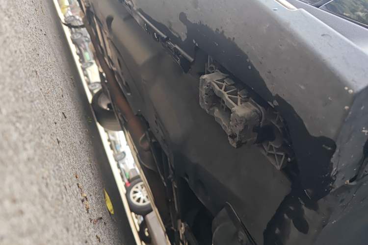 Used Mercedes-Benz M-Class 2014 ML 400 4MATIC Luxury Model Chassis Front Right