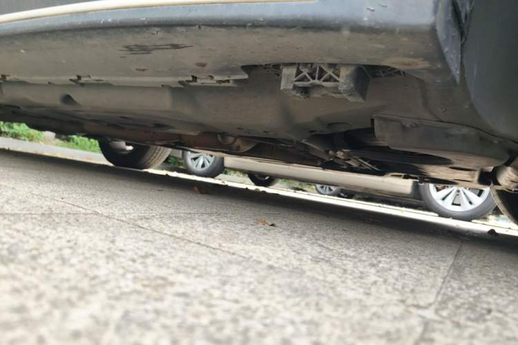Used Mercedes-Benz M-Class 2014 ML 400 4MATIC Luxury Model Chassis Front Right
