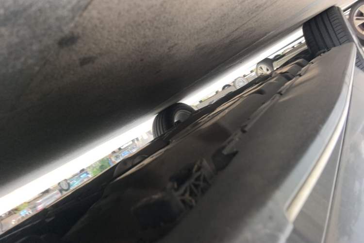 Used Mercedes-Benz M-Class 2014 ML 400 4MATIC Luxury Model Chassis Front Right