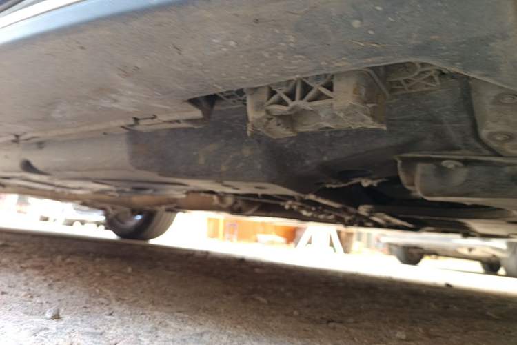 Used Mercedes-Benz M-Class 2014 ML 400 4MATIC Luxury Model Chassis Front Right