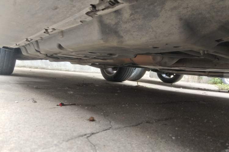 Used Mercedes-Benz M-Class 2014 ML 320 4MATIC Chassis Front Right