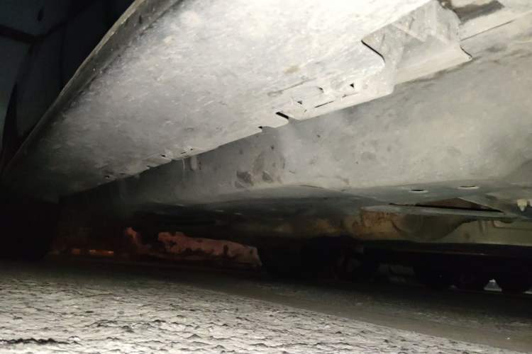 Used Mercedes-Benz M-Class 2014 ML 320 4MATIC Chassis Front Right