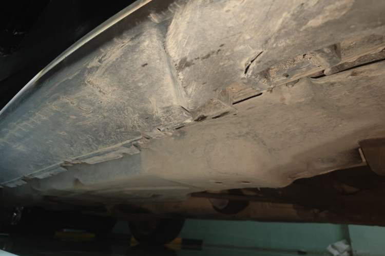 Used Mercedes-Benz M-Class 2014 ML 320 4MATIC Chassis Front Right