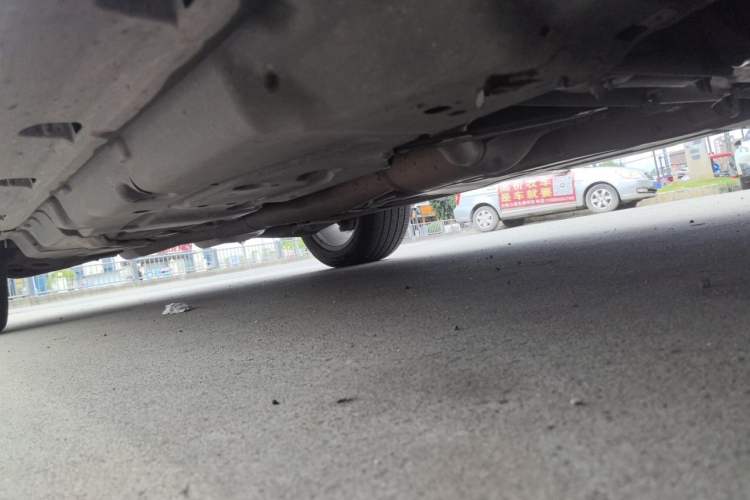 Used Mercedes-Benz M-Class  Chassis Front Right