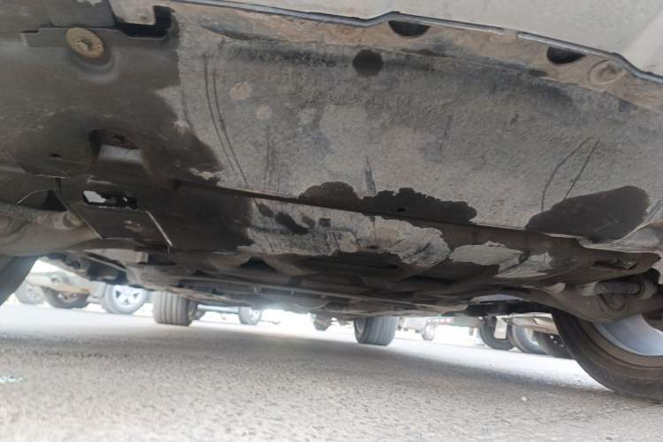 Used Mercedes-Benz M-Class 2014 ML 400 4MATIC Dynamic Model Chassis Front