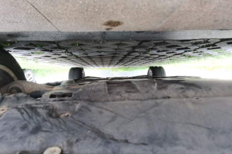 Used Mercedes-Benz M-Class 2014 ML 320 4MATIC Chassis Front