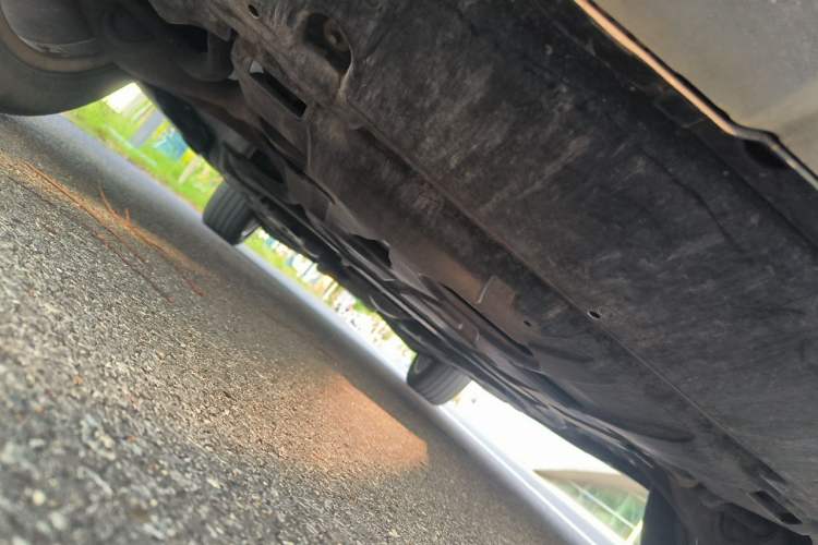Used Mercedes-Benz M-Class 2014 ML 320 4MATIC Chassis Front