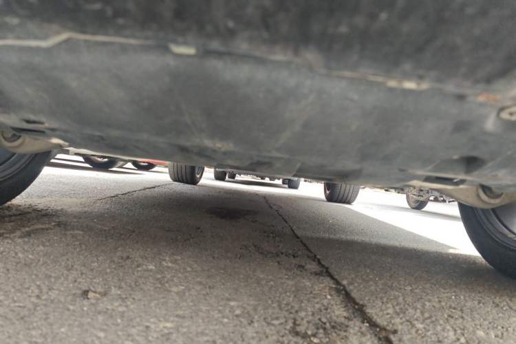 Used Mercedes-Benz M-Class 2014 ML 320 4MATIC Chassis Front