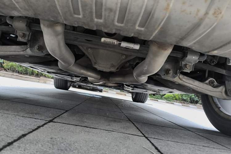 Used Mercedes-Benz M-Class 2014 ML 320 4MATIC Chassis Rear