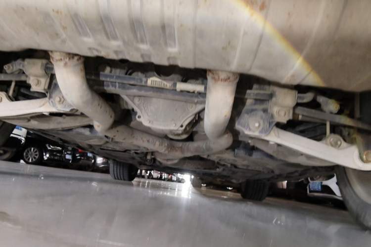 Used Mercedes-Benz M-Class 2014 ML 320 4MATIC Chassis Rear