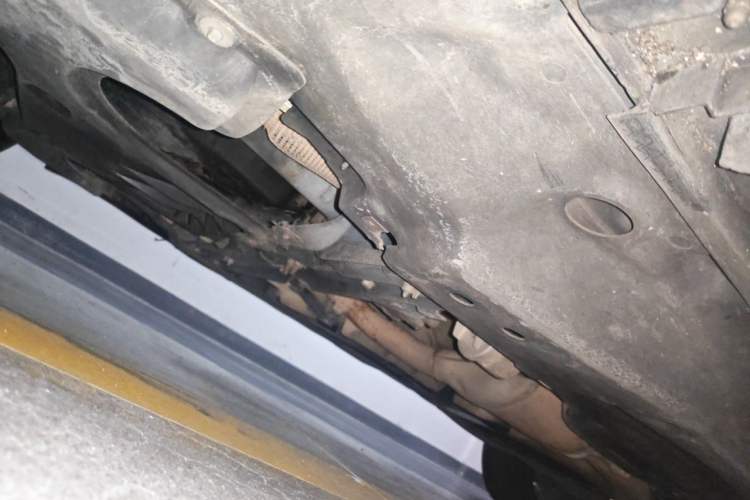 Used Mercedes-Benz M-Class 2014 ML 320 4MATIC Chassis Rear