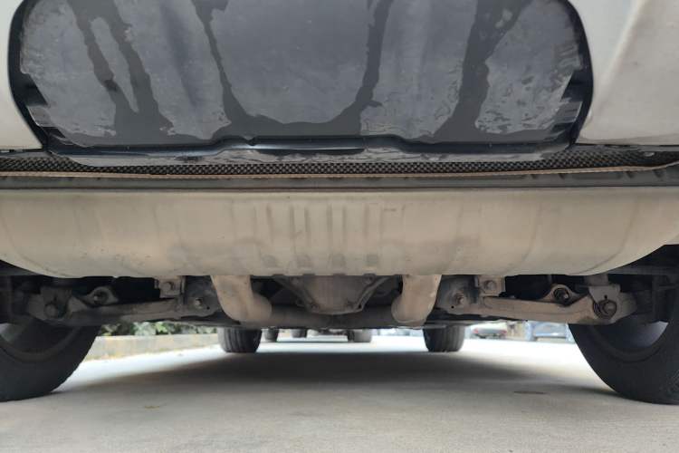 Used Mercedes-Benz M-Class 2014 ML 400 4MATIC Dynamic Model Chassis Rear