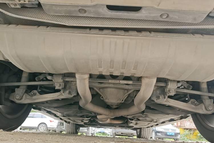 Used Mercedes-Benz M-Class 2014 ML 320 4MATIC Chassis Rear