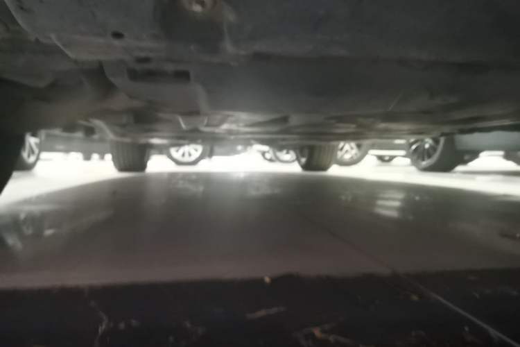 Used Mercedes-Benz M-Class 2014 ML 320 4MATIC Chassis Rear
