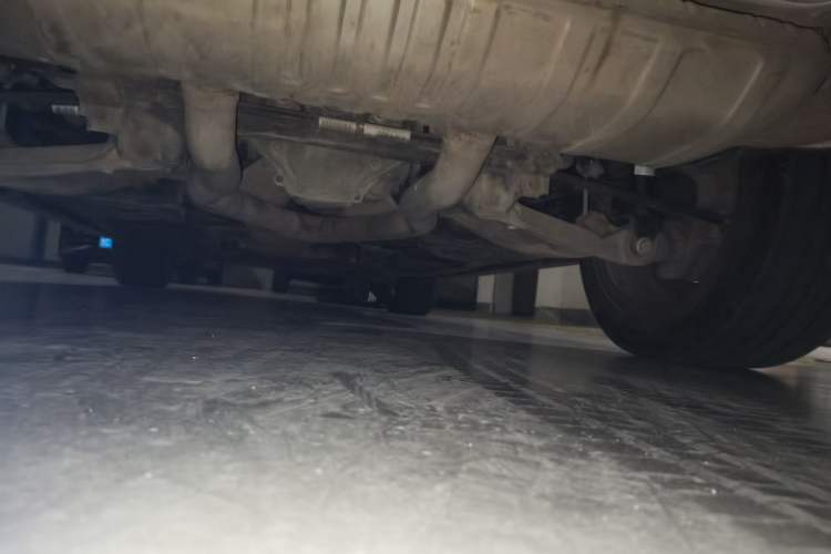 Used Mercedes-Benz M-Class 2014 ML 320 4MATIC Chassis Rear