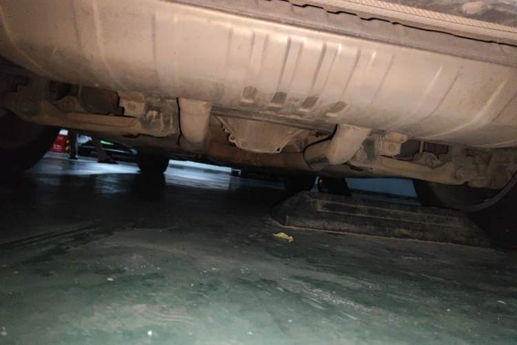 Used Mercedes-Benz M-Class 2014 ML 400 4MATIC Dynamic Model Chassis Rear