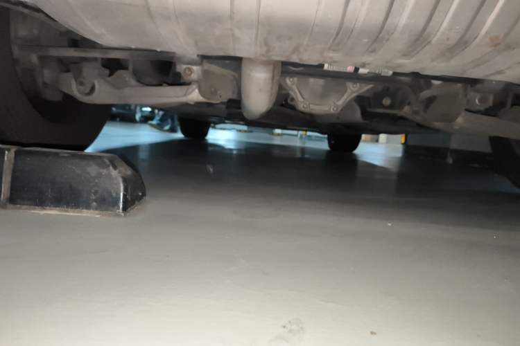 Used Mercedes-Benz M-Class 2014 ML 350 CDI 4MATIC Chassis Rear