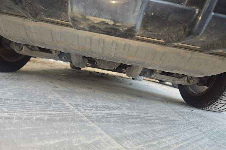 Used Mercedes-Benz M-Class 2014 ML 400 4MATIC Dynamic Model Chassis Rear