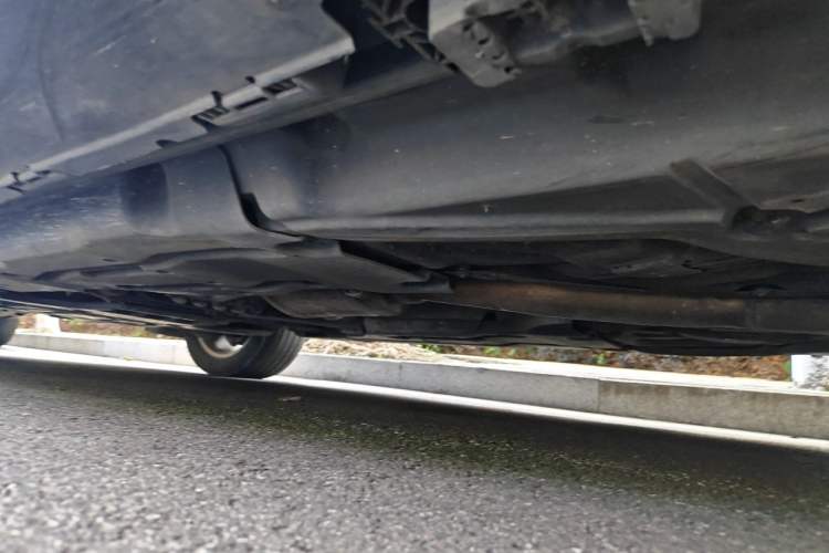 Used Mercedes-Benz M-Class 2014 ML 400 4MATIC Luxury Model Chassis Rear Left