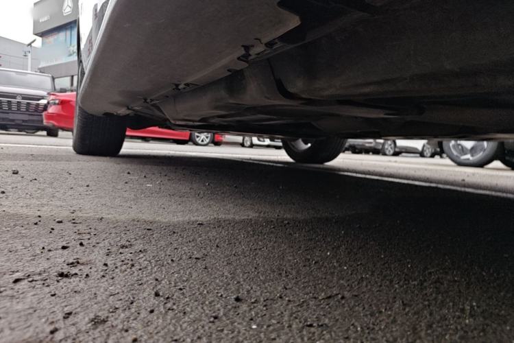 Used Mercedes-Benz M-Class 2014 ML 320 4MATIC Chassis Rear Left