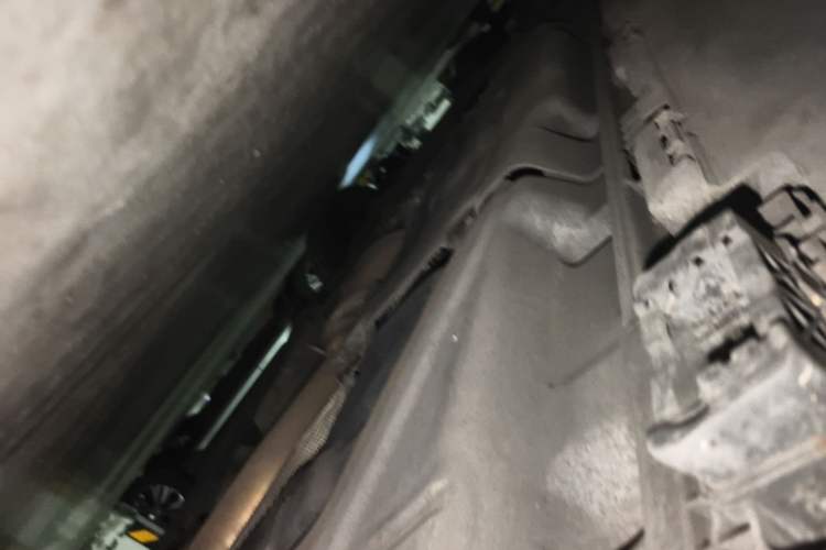 Used Mercedes-Benz M-Class 2014 ML 400 4MATIC Luxury Model Chassis Rear Left