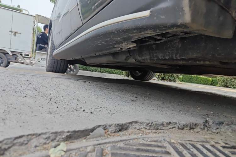 Used Mercedes-Benz M-Class 2014 ML 400 4MATIC Dynamic Model Chassis Rear Left