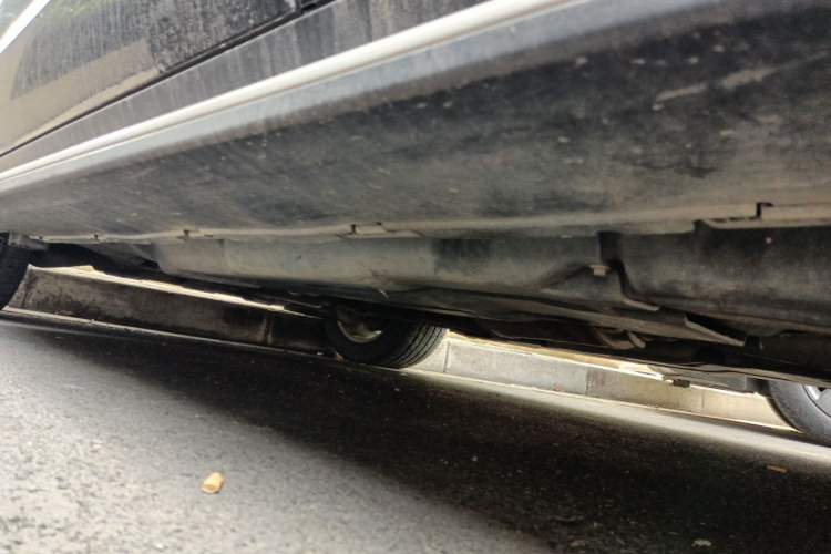 Used Mercedes-Benz M-Class 2014 ML 400 4MATIC Luxury Model Chassis Rear Left