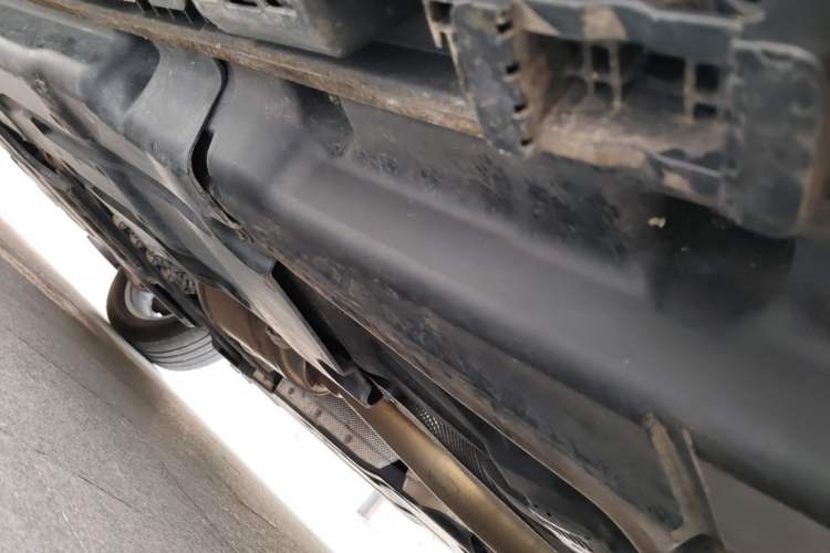 Used Mercedes-Benz M-Class 2014 ML 400 4MATIC Luxury Model Chassis Rear Left