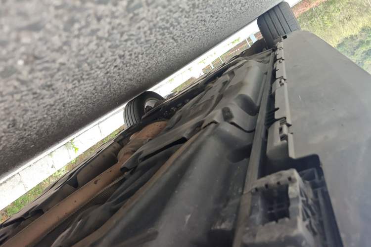 Used Mercedes-Benz M-Class 2014 ML 400 4MATIC Luxury Model Chassis Rear Left
