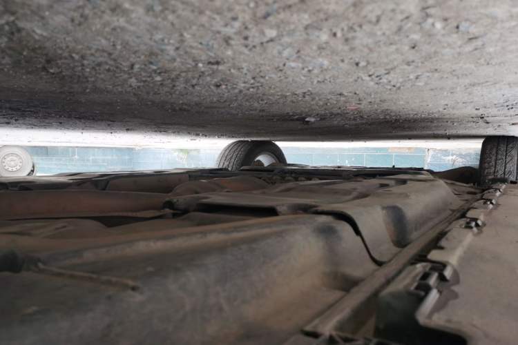 Used Mercedes-Benz M-Class 2014 ML 400 4MATIC Luxury Model Chassis Rear Left