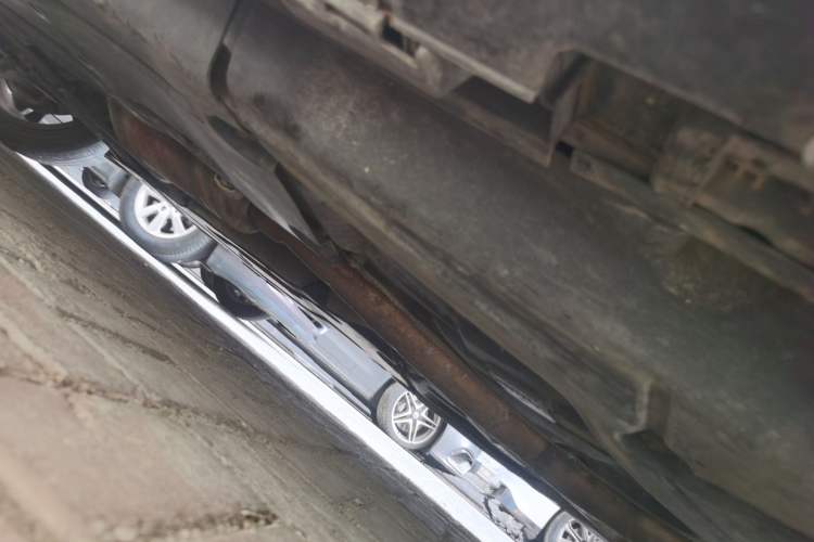 Used Mercedes-Benz M-Class 2014 ML 400 4MATIC Dynamic Model Chassis Rear Left