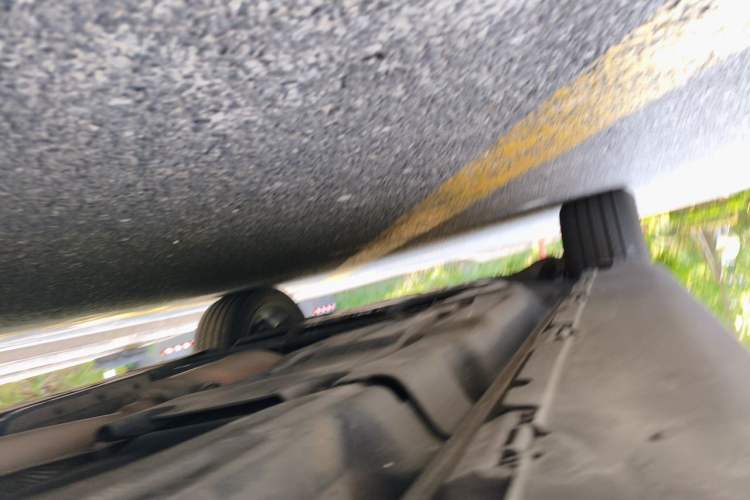 Used Mercedes-Benz M-Class 2014 ML 320 4MATIC Chassis Rear Left