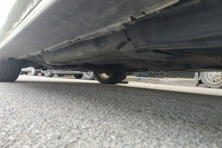 Used Mercedes-Benz M-Class 2014 ML 320 4MATIC Chassis Rear Left