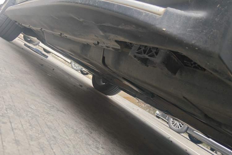 Used Mercedes-Benz M-Class 2014 ML 400 4MATIC Luxury Model Chassis Rear Left