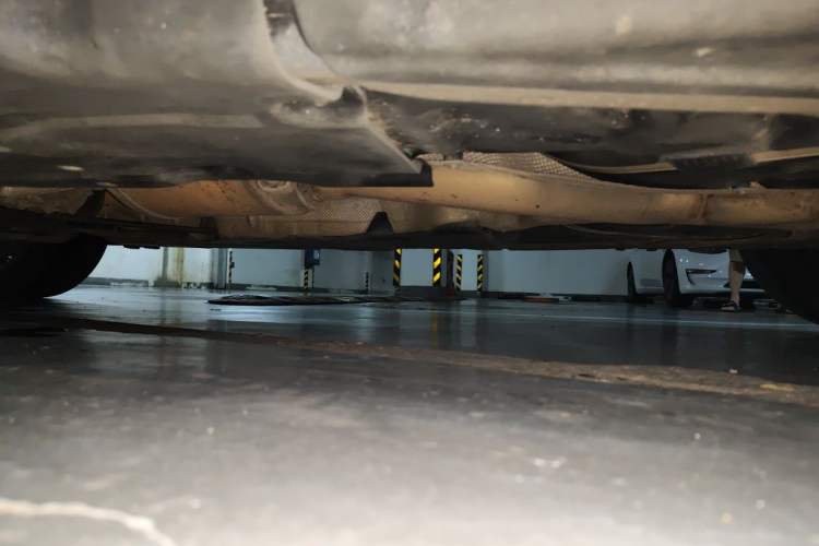 Used Mercedes-Benz M-Class 2014 ML 400 4MATIC Luxury Model Chassis Rear Left