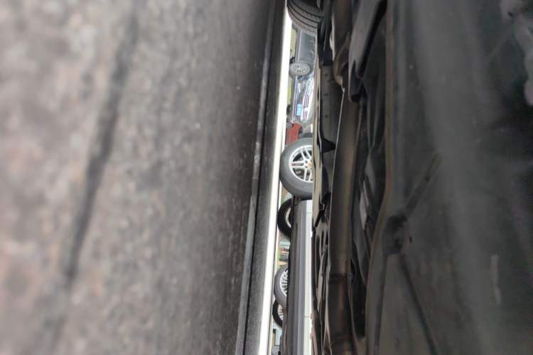 Used Mercedes-Benz M-Class 2014 ML 400 4MATIC Luxury Model Chassis Rear Left