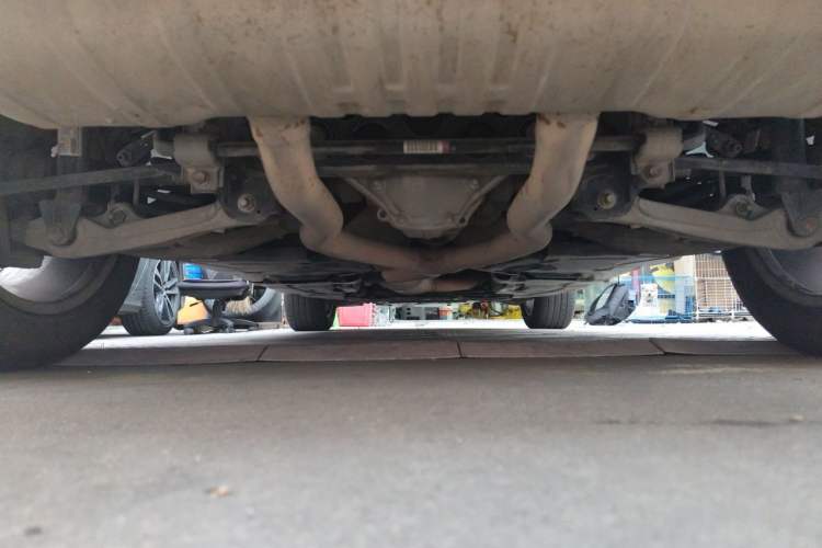 Used Mercedes-Benz M-Class 2014 ML 320 4MATIC Chassis Rear