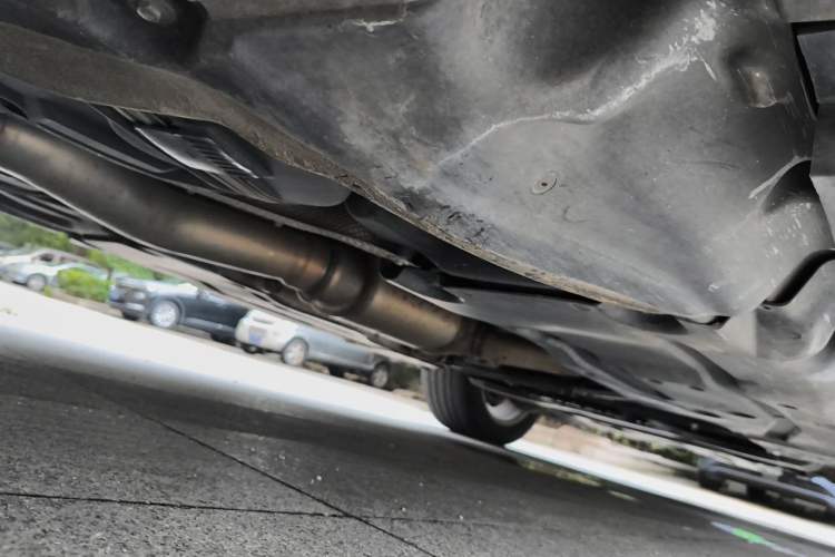 Used Mercedes-Benz M-Class 2014 ML 320 4MATIC Chassis Rear Right