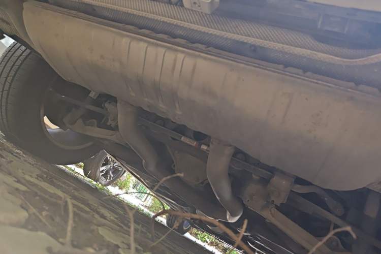 Used Mercedes-Benz M-Class 2014 ML 320 4MATIC Chassis Rear Right