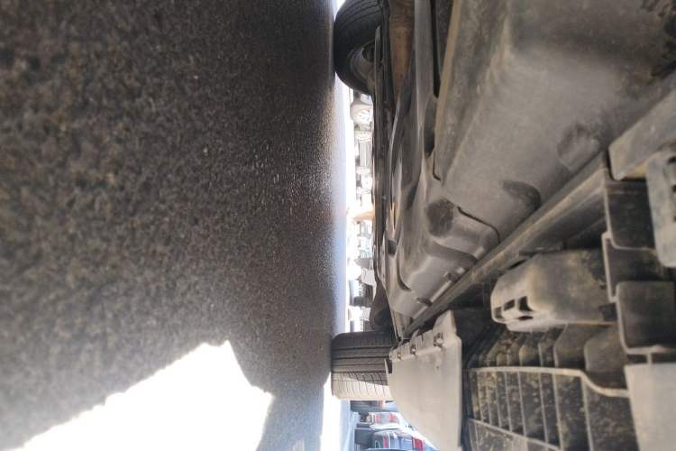 Used Mercedes-Benz M-Class 2014 ML 320 4MATIC Chassis Rear Right