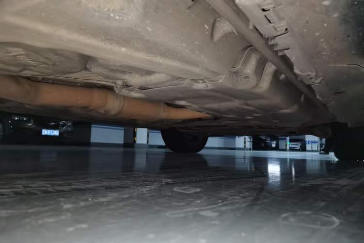 Used Mercedes-Benz M-Class 2014 ML 320 4MATIC Chassis Rear Right