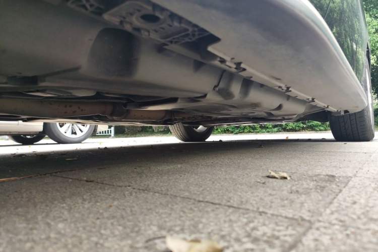 Used Mercedes-Benz M-Class 2014 ML 400 4MATIC Luxury Model Chassis Rear Right