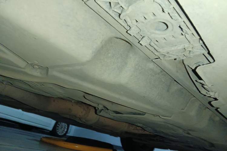 Used Mercedes-Benz M-Class 2014 ML 400 4MATIC Luxury Model Chassis Rear Right