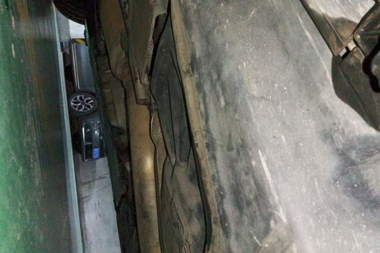 Used Mercedes-Benz M-Class 2014 ML 400 4MATIC Luxury Model Chassis Rear Right